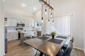 Home with an Office in Peaceful North East Mesa Neighborhood